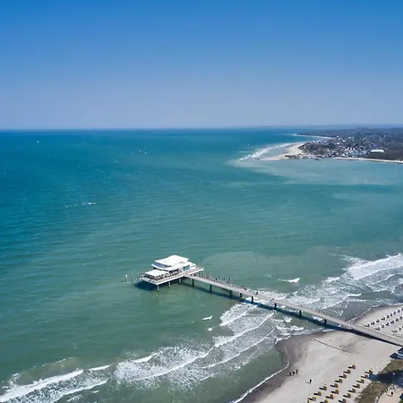 Wilhelma Strandallee 146 Wilhelma 4 *